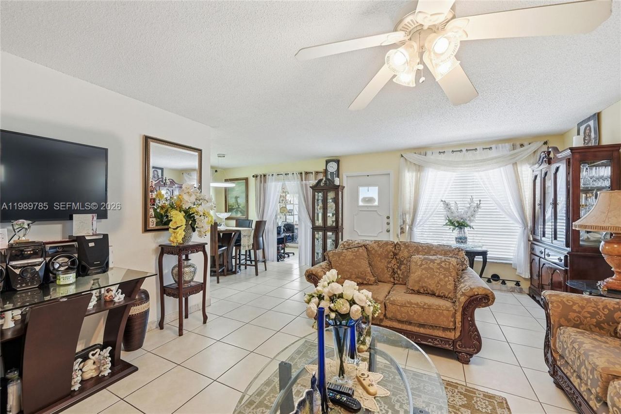 8431 NW 12th St , Unit D68, Plantation, FL 33322 Photo