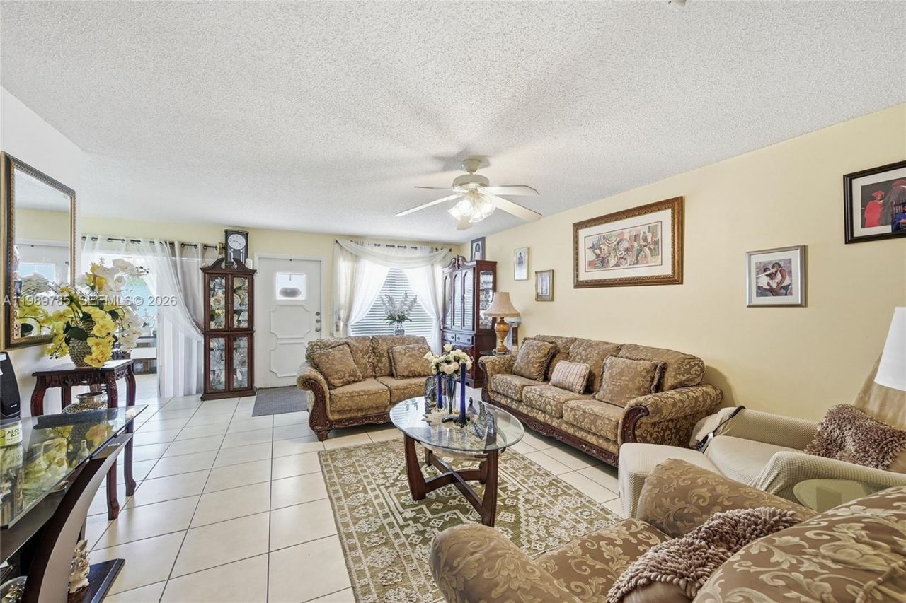 8431 NW 12th St , Unit D68, Plantation, FL 33322 Photo