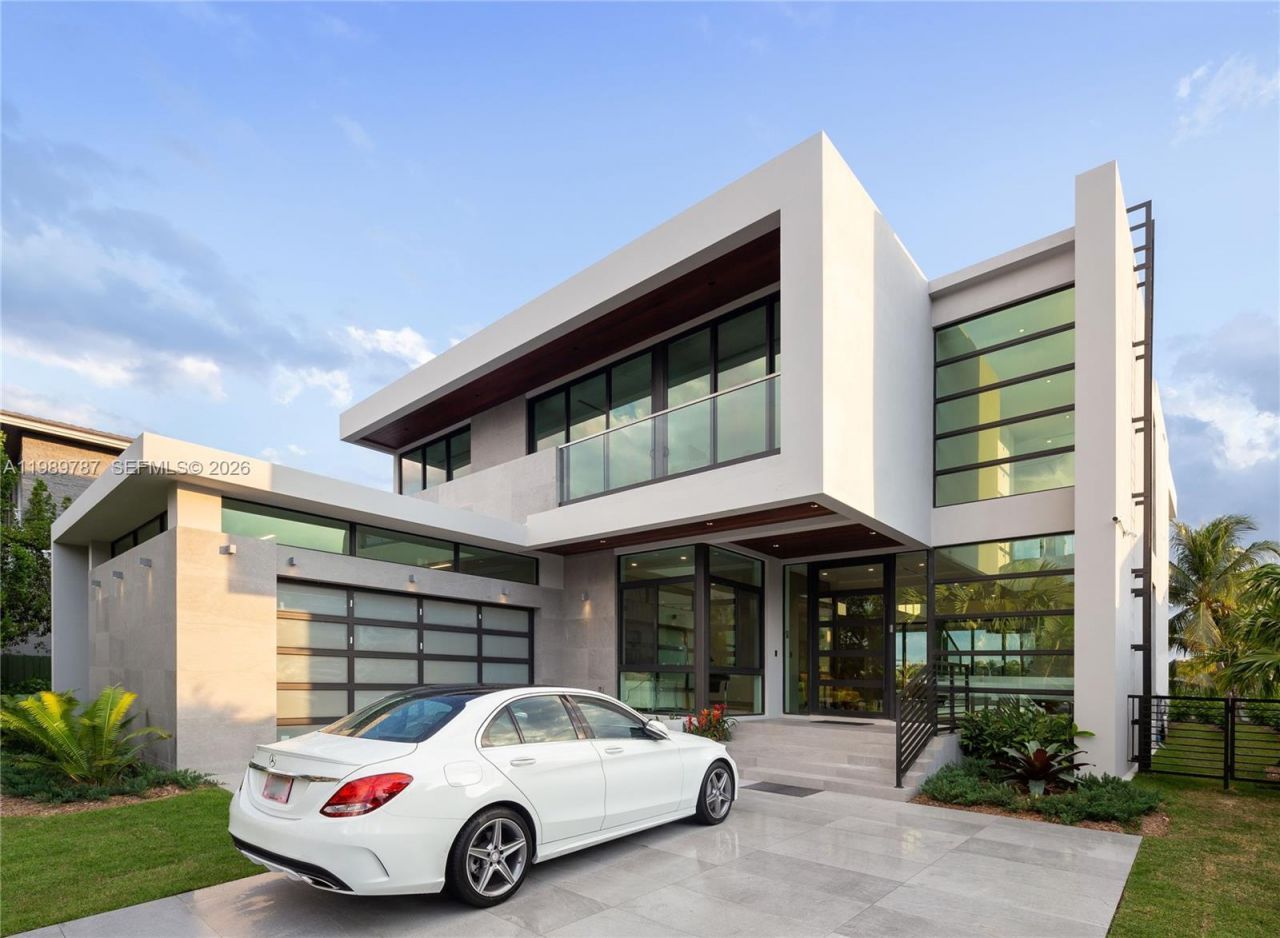 1234 S Biscayne Point Rd, Unit n/a, Miami Beach, FL 33141 Photo