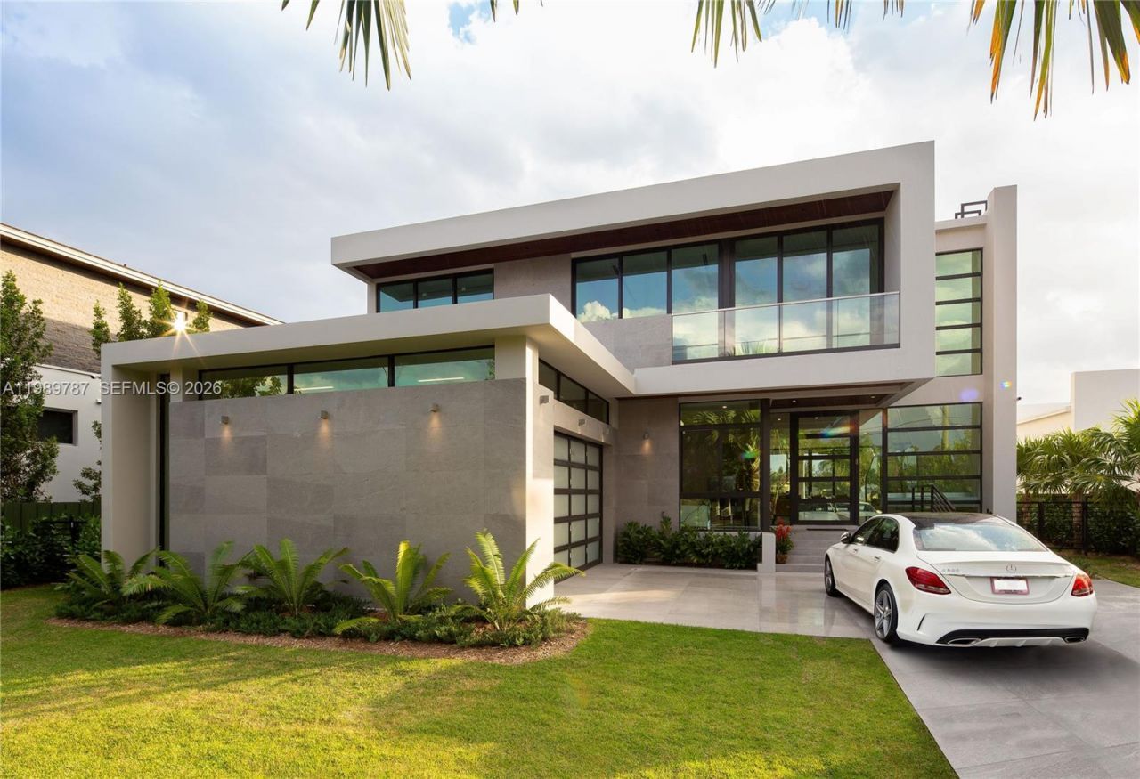 1234 S Biscayne Point Rd, Unit n/a, Miami Beach, FL 33141 Photo