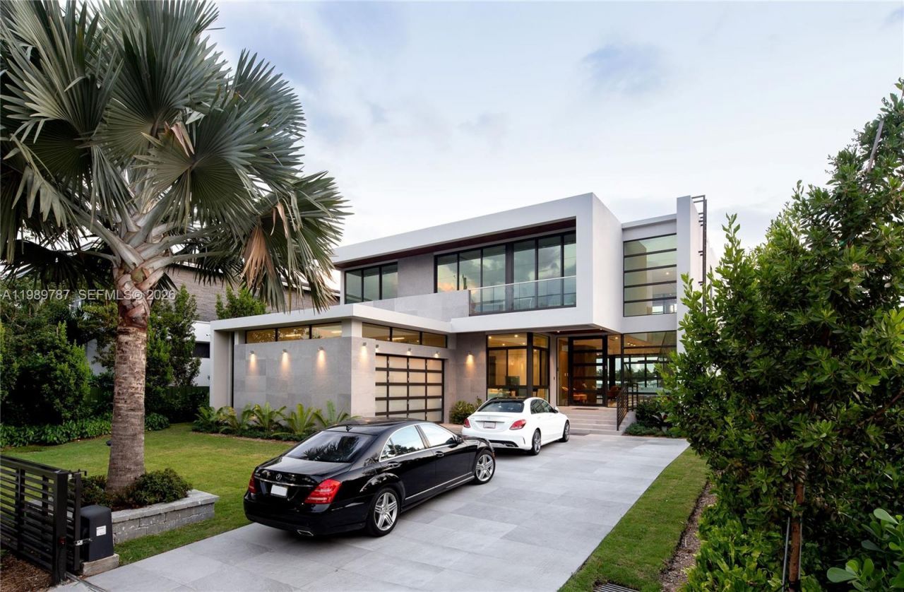 1234 S Biscayne Point Rd, Unit n/a, Miami Beach, FL 33141 Photo