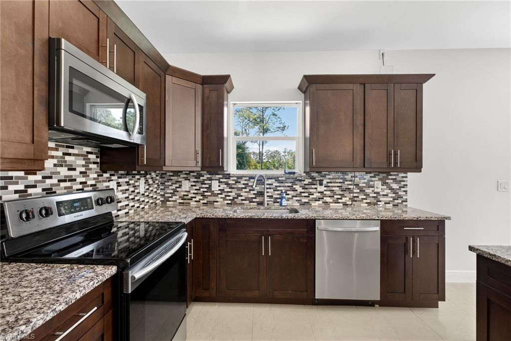 2770 70th Ave Ne, Naples, FL 34120 Photo