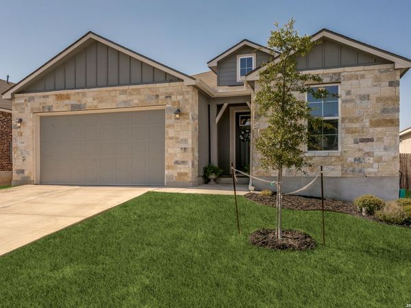 7350 Walkers Loop, Live Oak, TX 78233