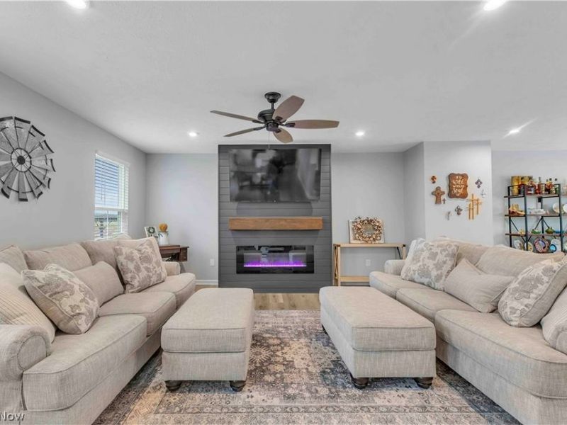 4459 Bellow Drive, Lorain, OH 44053 Photo 12