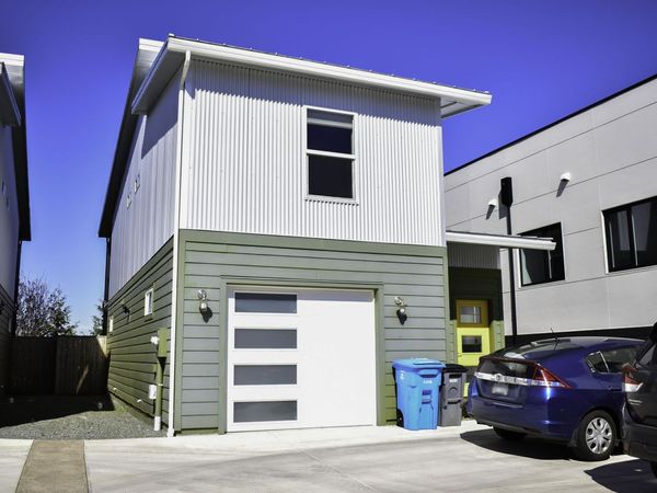 310 E Rapp Road, Talent, OR 97540