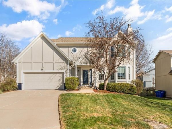 21610 W 49th Street, Shawnee, KS 66226