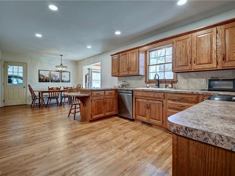 1712 Rolland Avenue NE, New Philadelphia, OH 44663 Photo 8