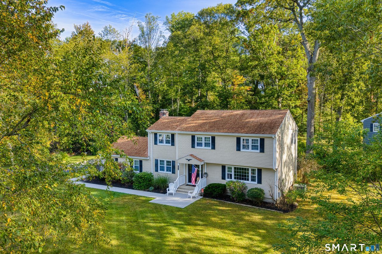 36 Greenbrier, Trumbull, CT 06611 Main Photo