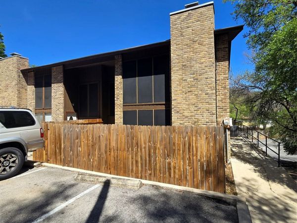 801 Old Ranch Road 12, San Marcos, TX 78666