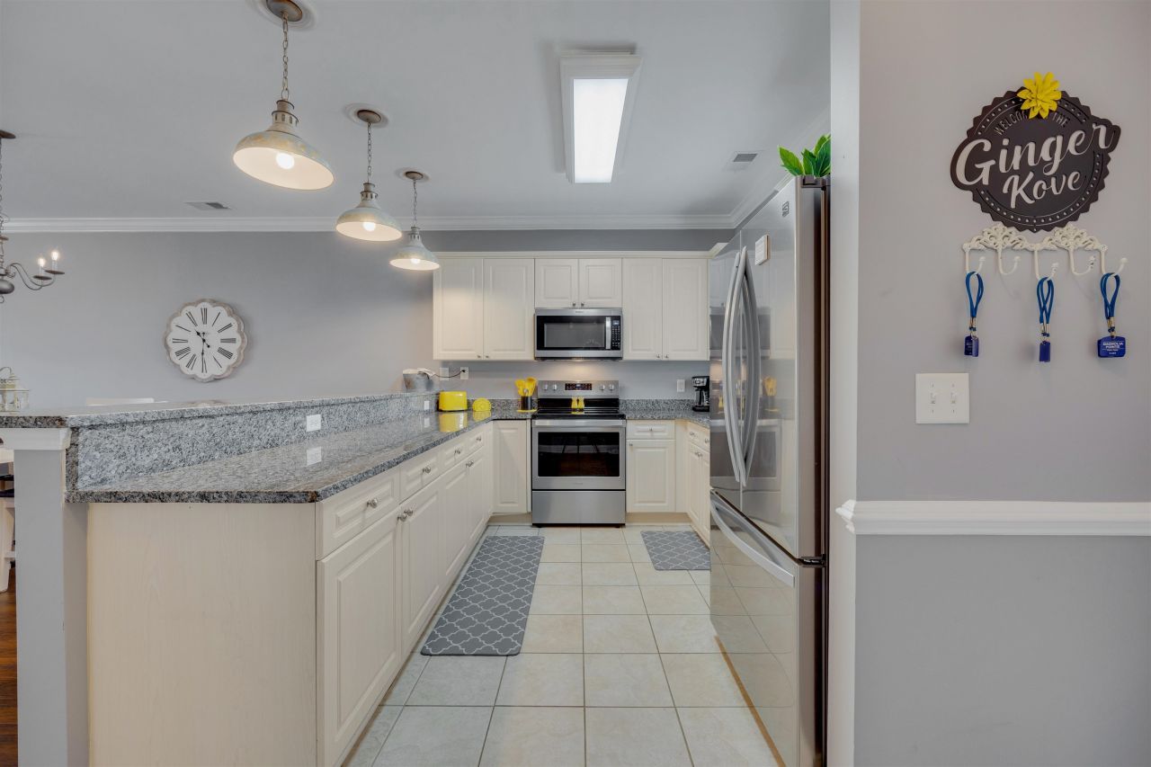 4833 Magnolia Lake Dr. Photo 7