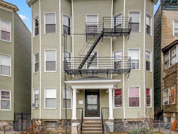 52 Groshon Avenue , Yonkers, NY 10701