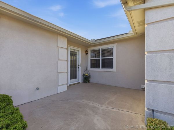 8421 S 84th East Place, Tulsa, OK 74133