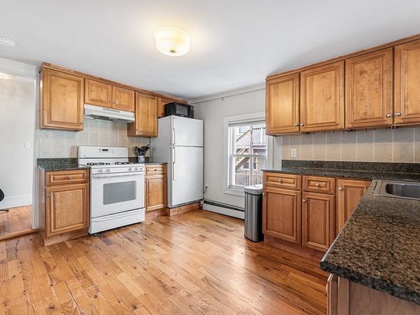 42 Jefferson St, Unit 3, Cambridge, MA 02141