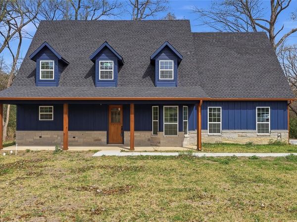 7694 Portwood Road , Azle, TX 76020