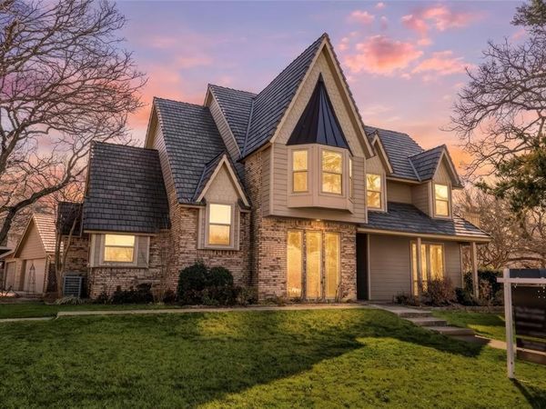 4705 Villa Vera Drive , Arlington, TX 76017