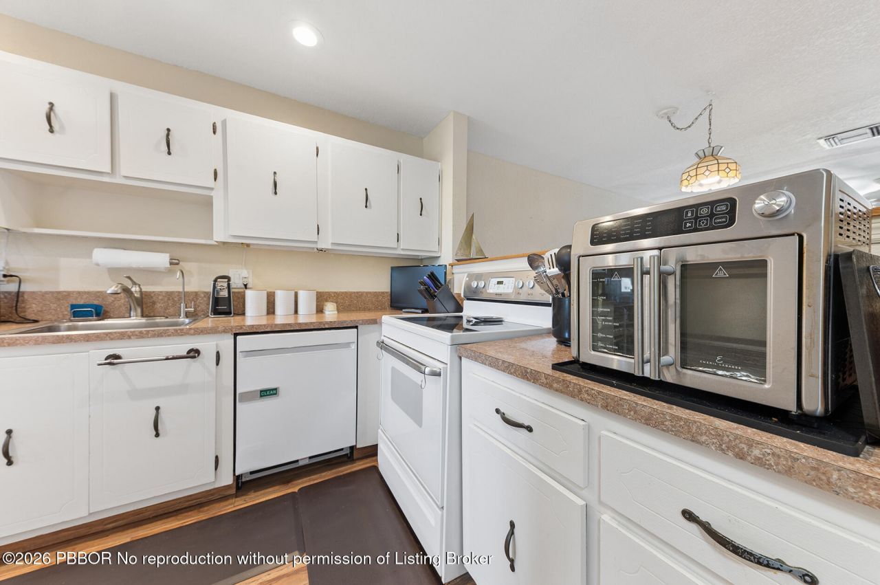 1060 Citrus Way, Unit 204, Delray Beach, FL 33445 Photo