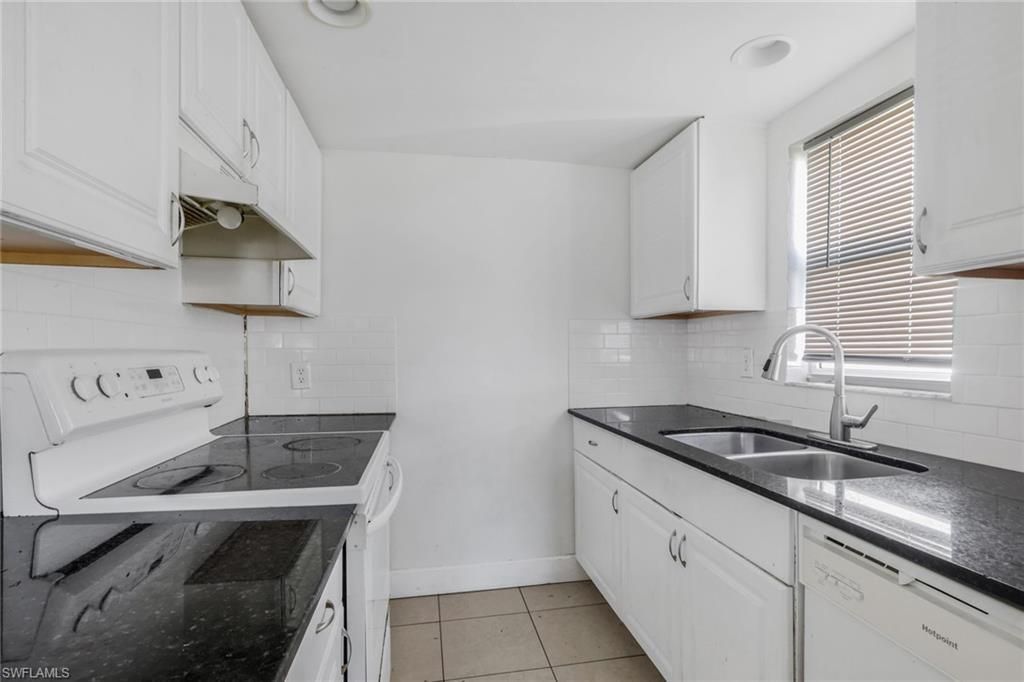 5326 Dixie Dr , Naples, FL 34113 Photo