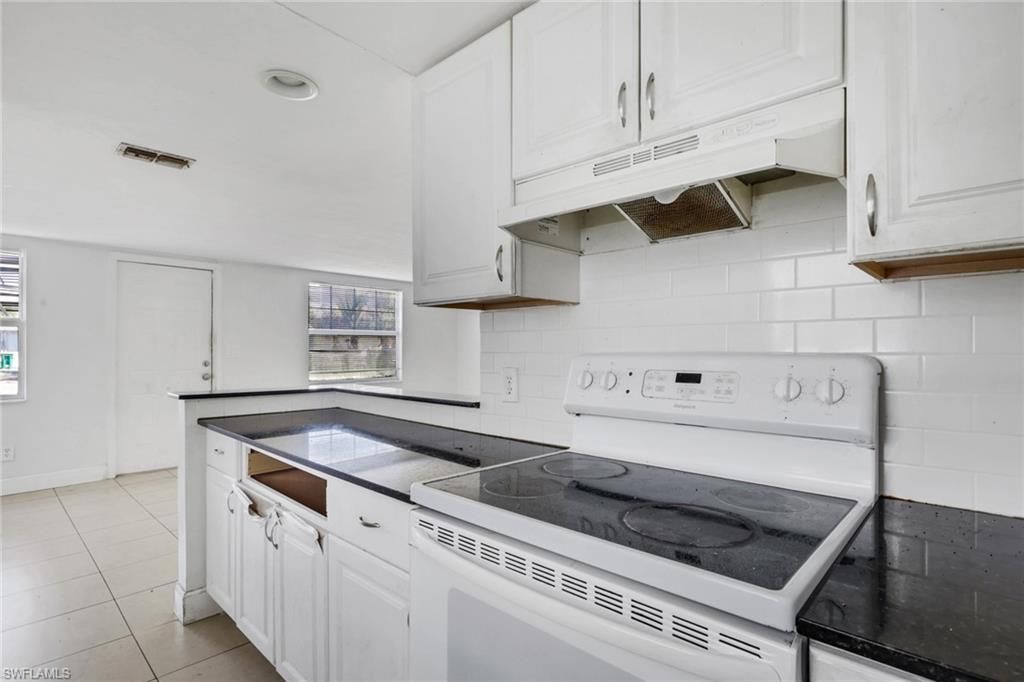 5326 Dixie Dr , Naples, FL 34113 Photo