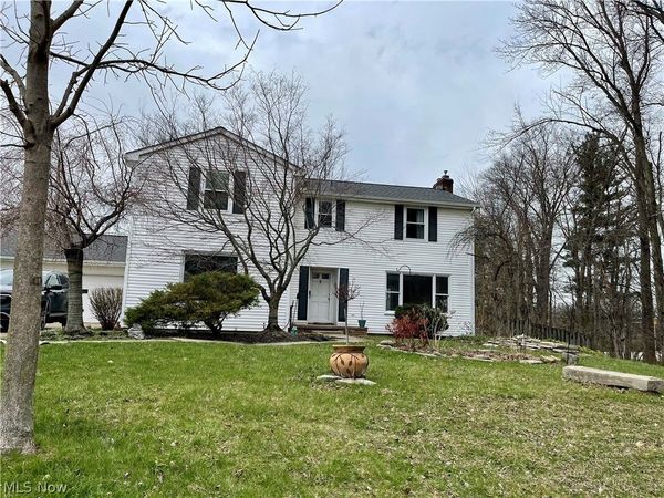 333 Parkway Drive , Berea, OH 44017