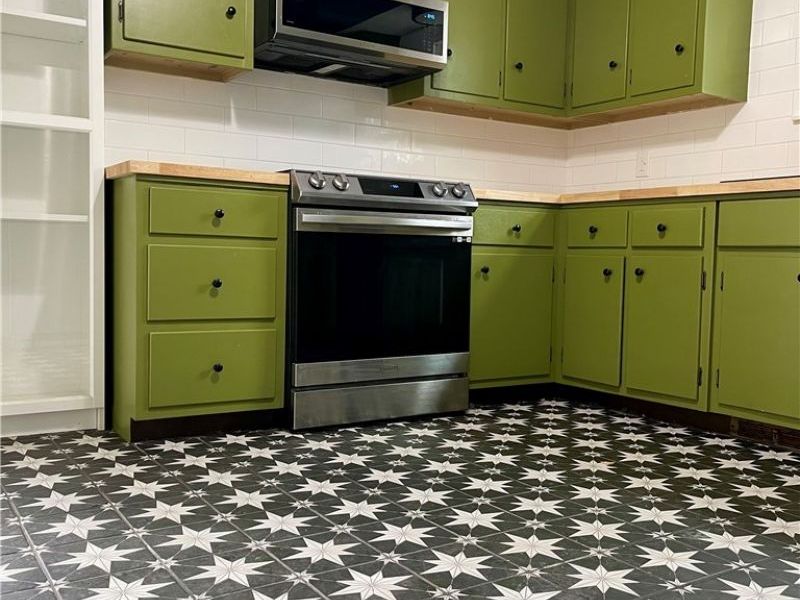 333 Parkway Drive, Berea, OH 44017 Photo 14