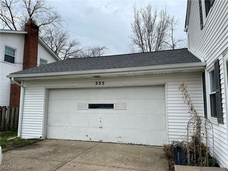 333 Parkway Drive, Berea, OH 44017 Photo 2