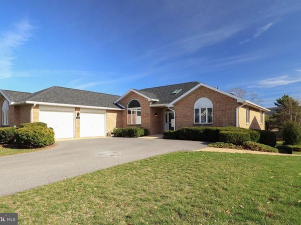 128 WAYPOINT CIRCLE, STATE COLLEGE, PA 16801