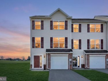 322 CAPE CLIMB, YORK, PA 17408