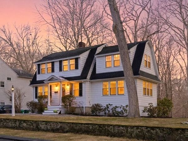 90 Willow St, Westwood, MA 02090