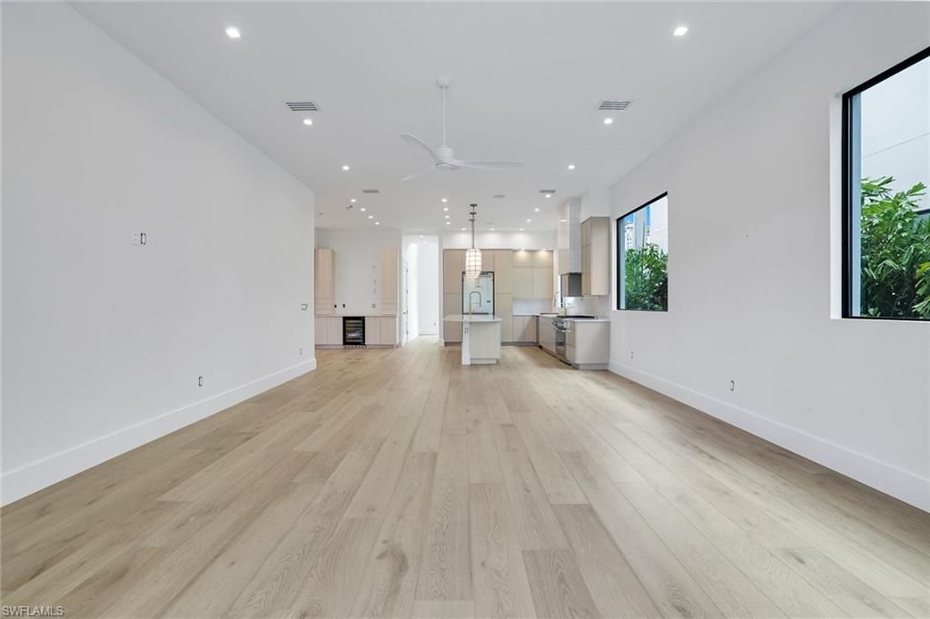 513 92nd Ave N, Naples, FL 34108 Photo