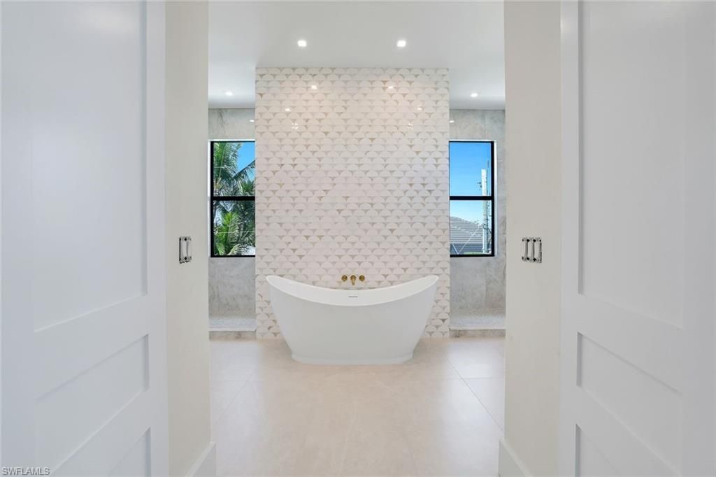 513 92nd Ave N, Naples, FL 34108 Photo