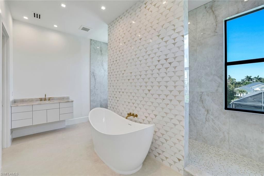 513 92nd Ave N, Naples, FL 34108 Photo