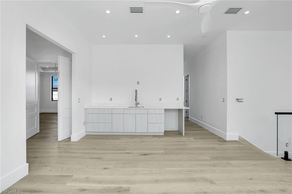 513 92nd Ave N, Naples, FL 34108 Photo