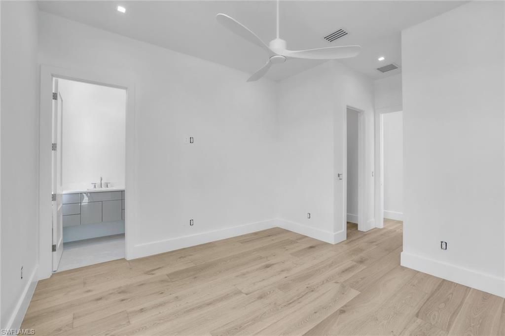 513 92nd Ave N, Naples, FL 34108 Photo