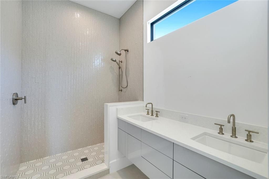 513 92nd Ave N, Naples, FL 34108 Photo