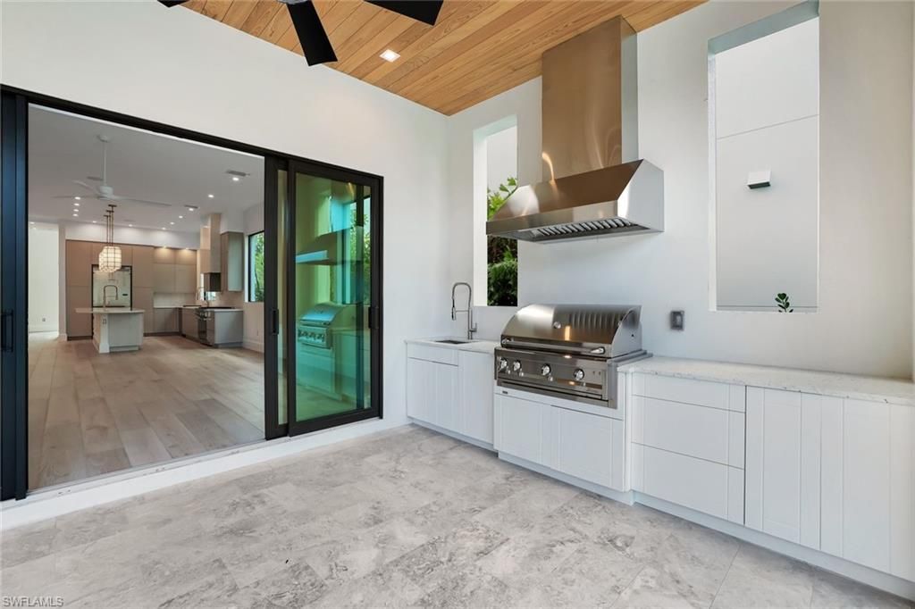 513 92nd Ave N, Naples, FL 34108 Photo