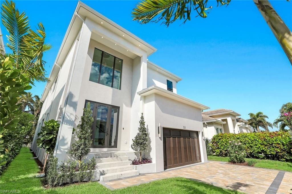 513 92nd Ave N, Naples, FL 34108 Photo