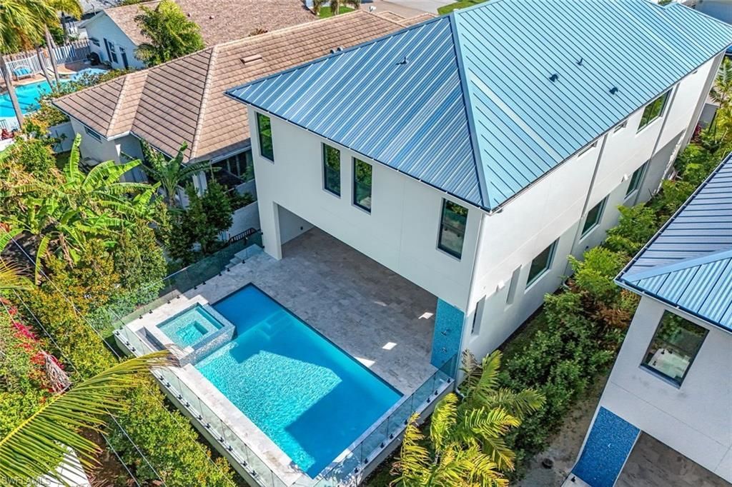 513 92nd Ave N, Naples, FL 34108 Photo