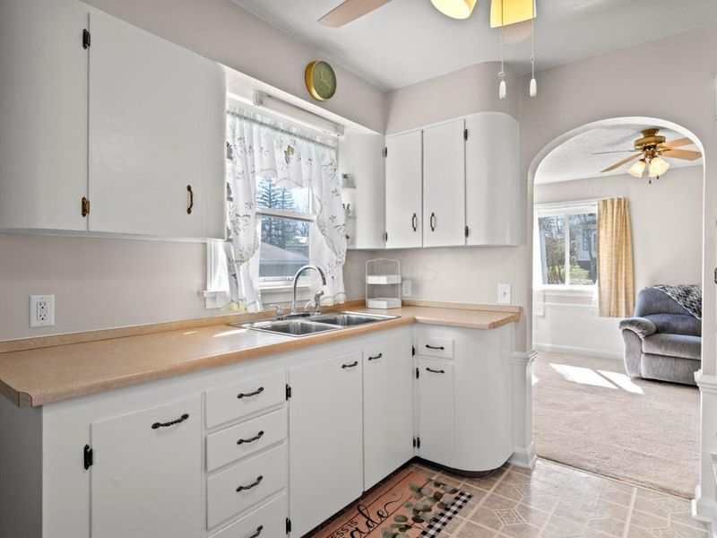 104 W Carolina Avenue, Sebring, OH 44672 Photo 16