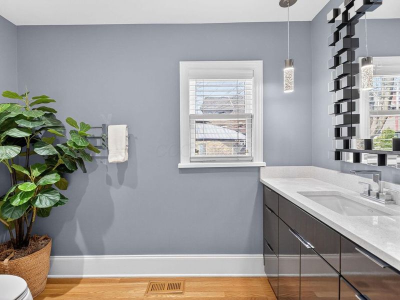 800 Neil Avenue, Columbus, OH 43215 Photo 35