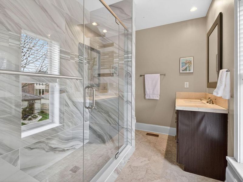 800 Neil Avenue, Columbus, OH 43215 Photo 55