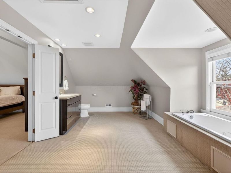 800 Neil Avenue, Columbus, OH 43215 Photo 70