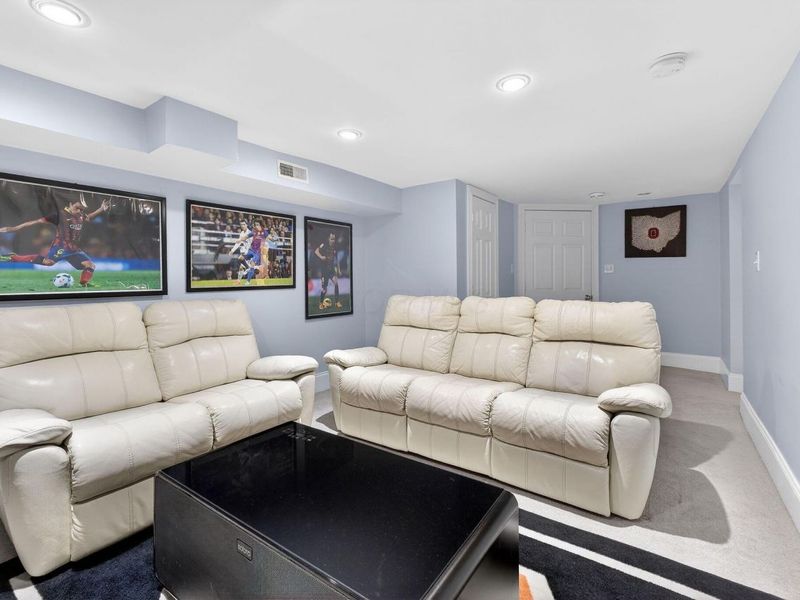 800 Neil Avenue, Columbus, OH 43215 Photo 73