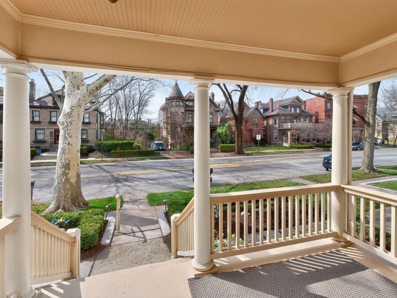 800 Neil Avenue, Columbus, OH 43215 Photo 9