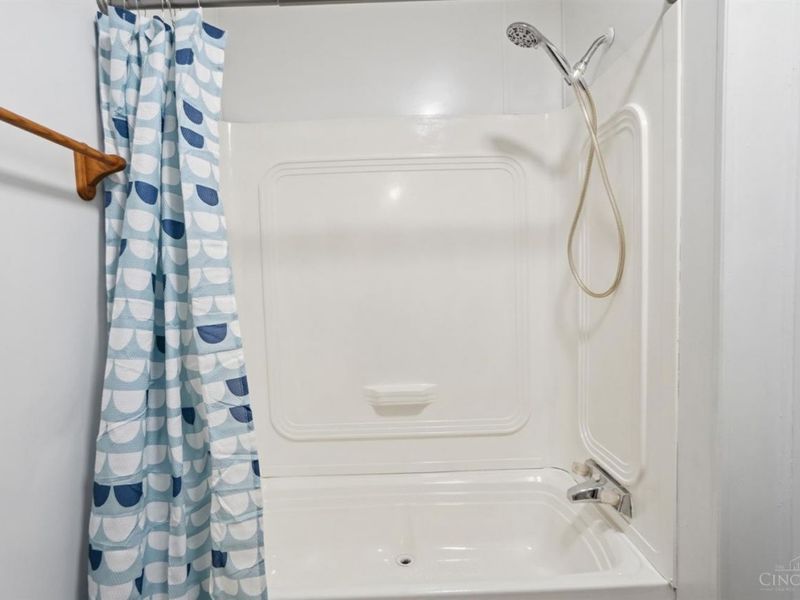 4133 W Fork Ridge Drive, Williamsburg Twp, OH 45103 Photo 37