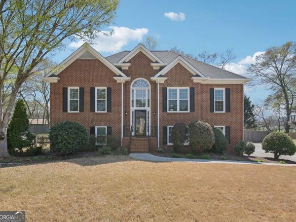 26 Hampton Lane, Cartersville, GA 30120
