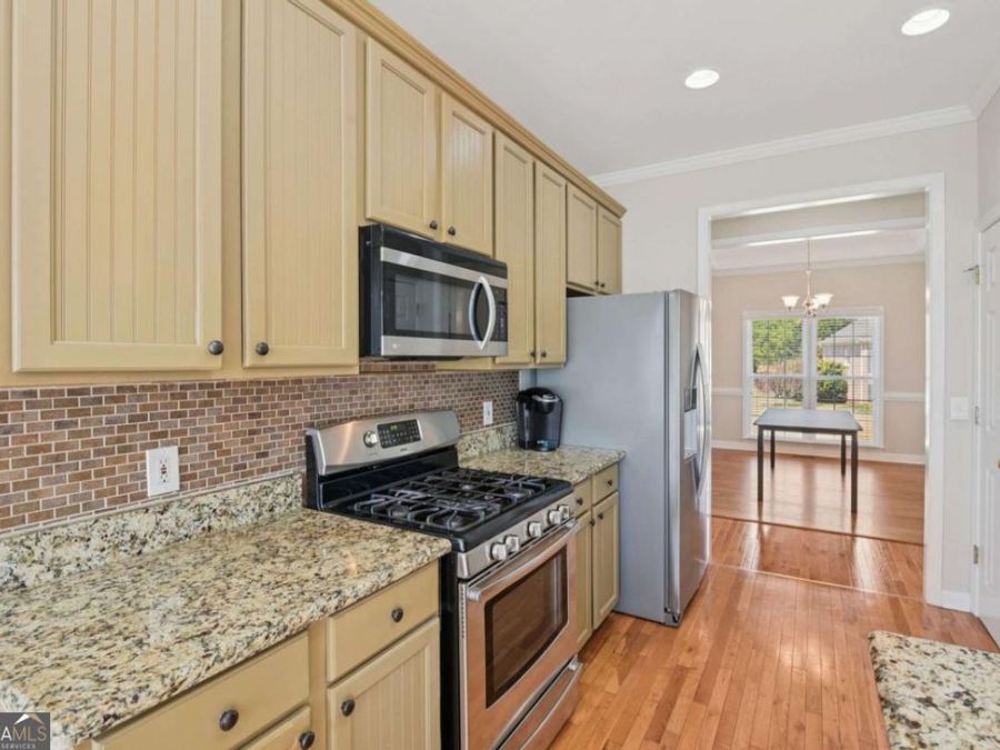 Property Image 8