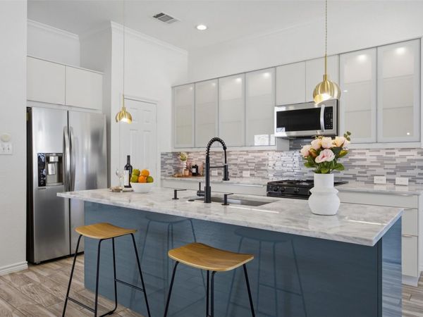 204 Newport Landing PL, Round Rock, TX 78665