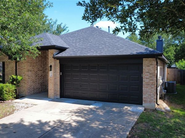 204 Newport Landing PL, Round Rock, TX 78665