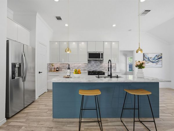 204 Newport Landing PL, Round Rock, TX 78665