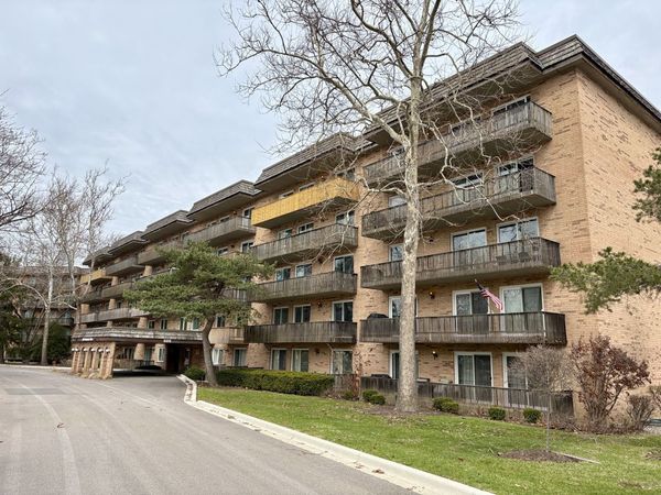 505 Redondo Drive, Unit 407, Downers Grove, IL 60516